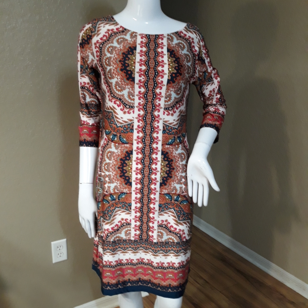 Haani Dress - Picture 2 of 13